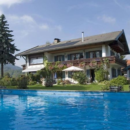 Bosch Hermann Grassau  Bagian luar foto
