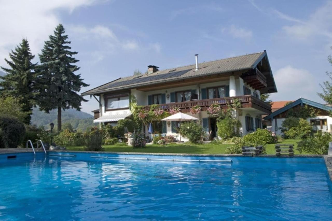 Bosch Hermann Grassau  Bagian luar foto